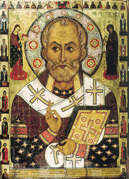 聖尼古拉的傳統形象通常是打扮成主教的樣子，此為俄羅斯的聖尼古拉畫像。