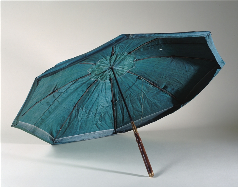 巴黎商人讓‧馬呂斯（Jean Marius）發明的輕量型可折疊傘。