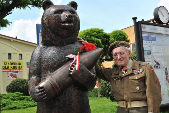 二戰英「熊」：波蘭第2兵團第22砲兵運補連下士佛伊泰克的故事