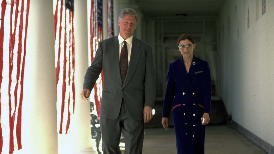 在比爾‧柯林頓任內，露絲‧拜德‧金斯伯格成為美國第二位女性大法官。