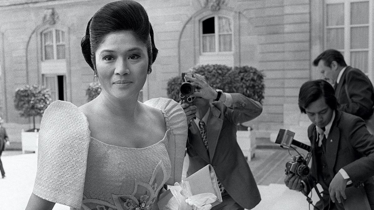 1976年抵達巴黎愛麗舍宮的伊美黛。