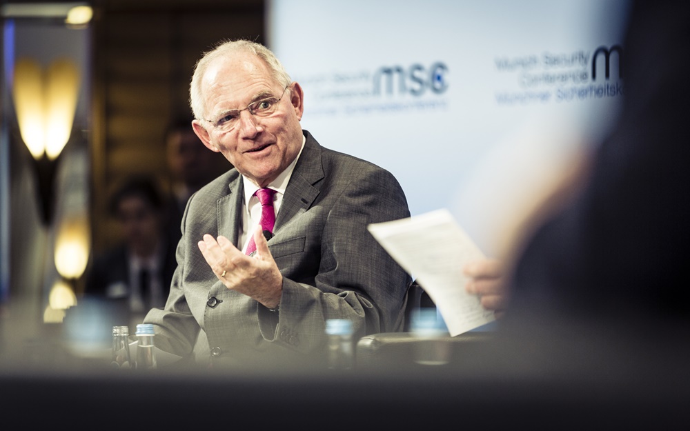 蕭伯樂（Wolfgang Schäuble）。