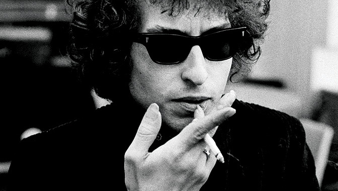Bob Dylan從60年代成名後便持續影響至今，是美國文化上極具影響力的搖滾、民謠歌手。